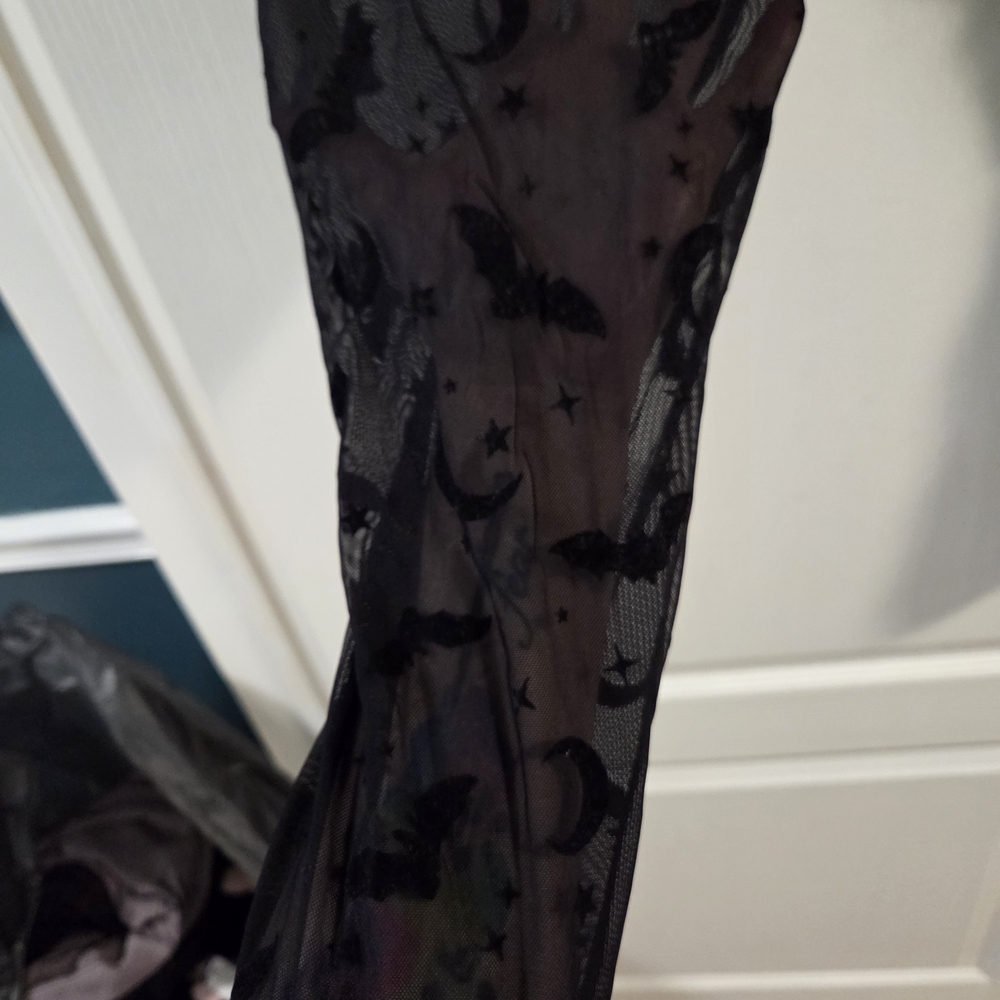 Torrid Full Length Comfort Waist Flocked Legging- Bats & Moons- Size 2x - Picture 4 of 7